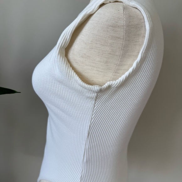 SNDYS Everywhere White Sleeveless Ribbed Bodysuit - Picture 5 of 8